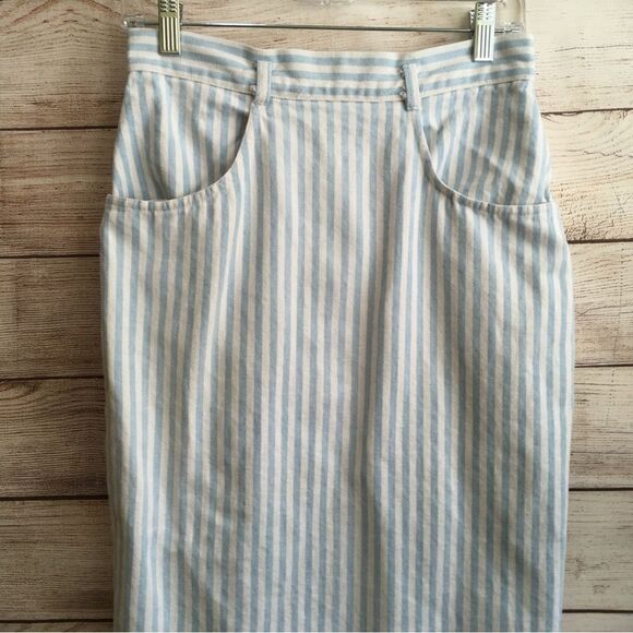 VINTAGE CHEROKEE DENIM SKIRT IN BLUE AND WHITE STRIPES - Picture 2 of 7